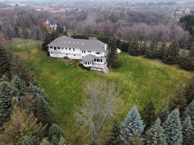 2101 Timberwood Drive, Chanhassen, MN 55317