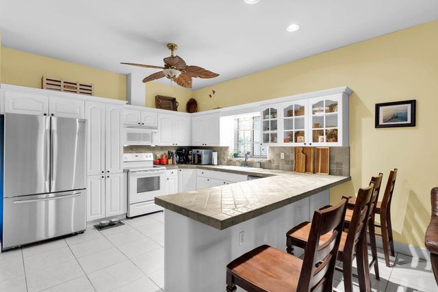 6 Fishermans Trail, Key Largo, FL 33037