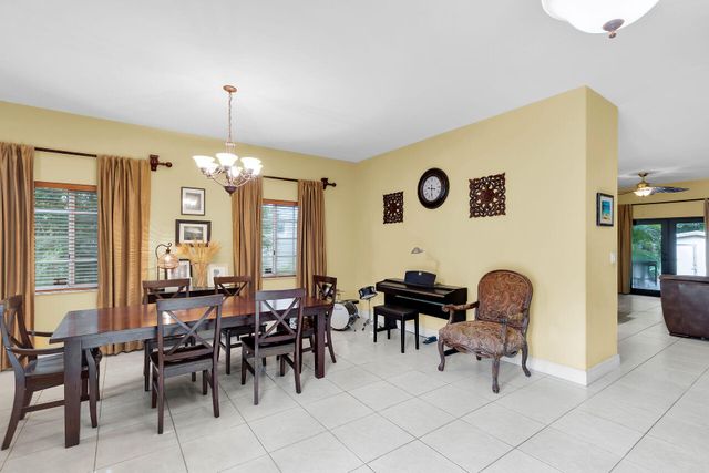 6 Fishermans Trail, Key Largo, FL 33037