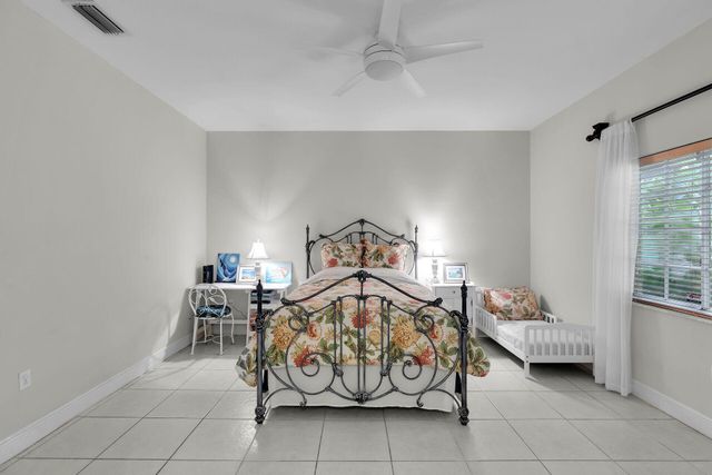 6 Fishermans Trail, Key Largo, FL 33037