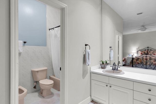 6 Fishermans Trail, Key Largo, FL 33037