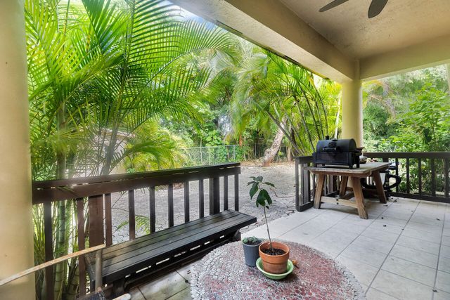 6 Fishermans Trail, Key Largo, FL 33037