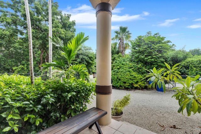 6 Fishermans Trail, Key Largo, FL 33037