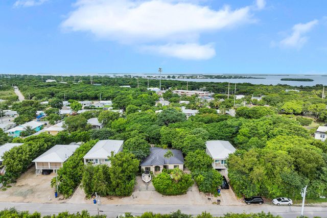 6 Fishermans Trail, Key Largo, FL 33037