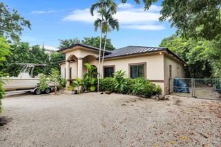 6 Fishermans Trail, Key Largo, FL 33037