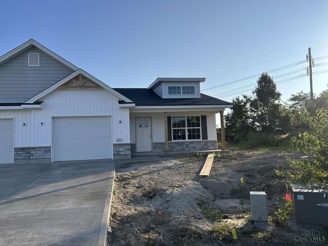 2091 Pine Forest Drive, Miamisburg, OH 45342