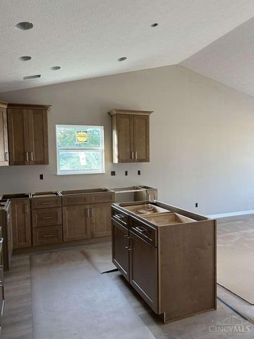 2091 Pine Forest Drive, Miamisburg, OH 45342