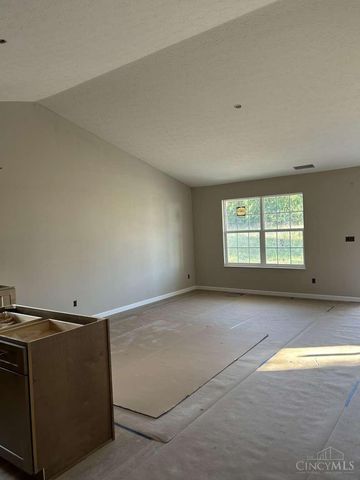 2091 Pine Forest Drive, Miamisburg, OH 45342