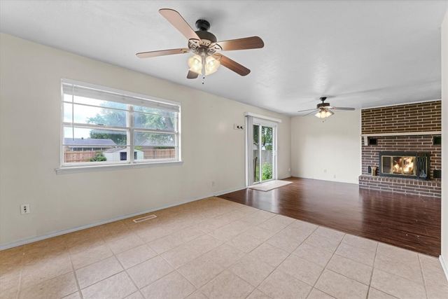 2406 SE 15Th Street, Bentonville, AR 72712