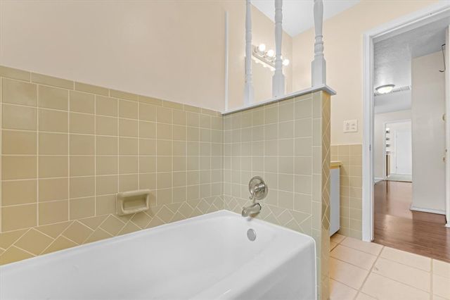 2406 SE 15Th Street, Bentonville, AR 72712