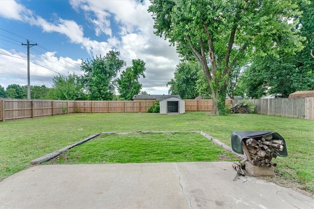2406 SE 15Th Street, Bentonville, AR 72712