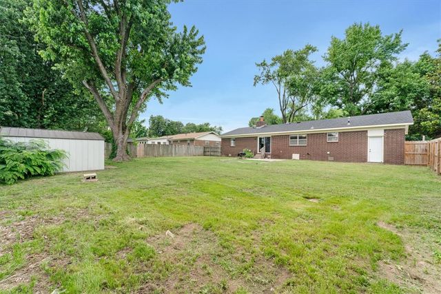 2406 SE 15Th Street, Bentonville, AR 72712