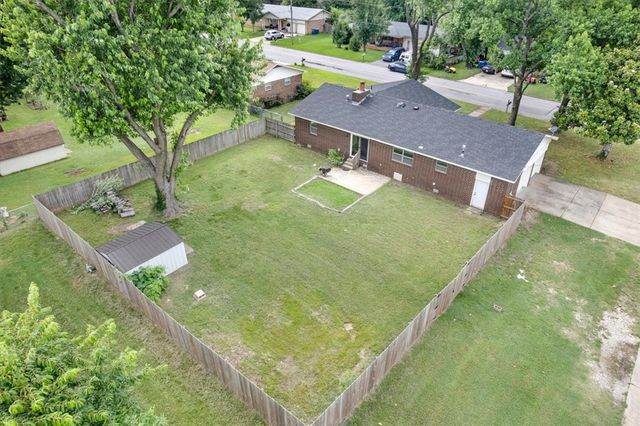 2406 SE 15Th Street, Bentonville, AR 72712