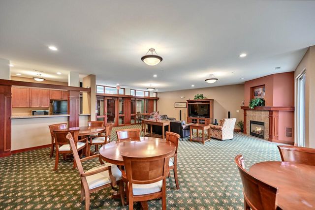 15295 W Library LANE #203, New Berlin, WI 53151