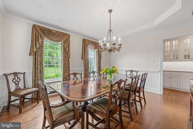 6 SOMERSET LN, Malvern, PA 19355