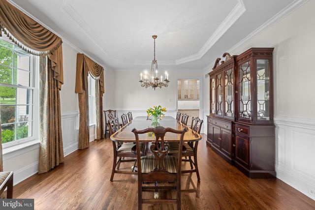 6 SOMERSET LN, Malvern, PA 19355