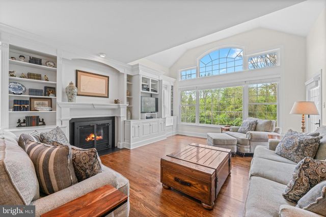 6 SOMERSET LN, Malvern, PA 19355
