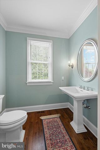6 SOMERSET LN, Malvern, PA 19355
