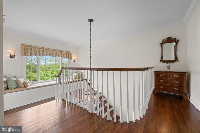6 SOMERSET LN, Malvern, PA 19355