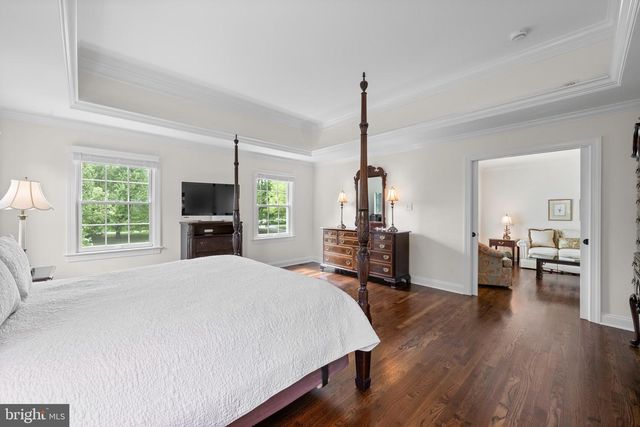 6 SOMERSET LN, Malvern, PA 19355