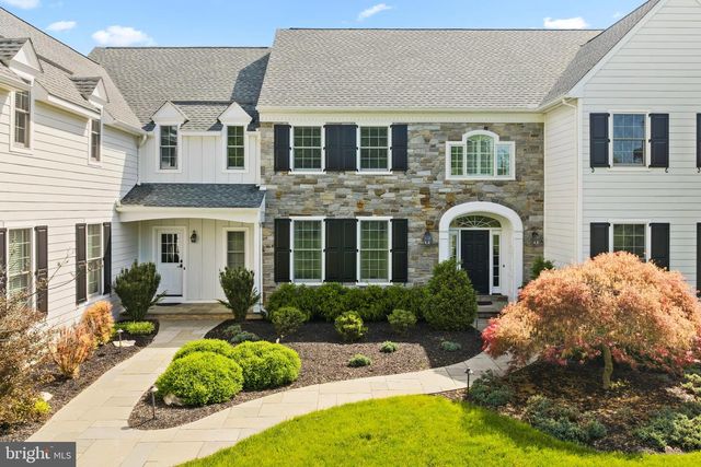 6 SOMERSET LN, Malvern, PA 19355