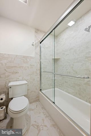 6 SOMERSET LN, Malvern, PA 19355