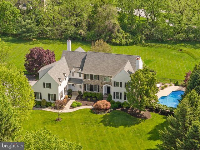 6 SOMERSET LN, Malvern, PA 19355