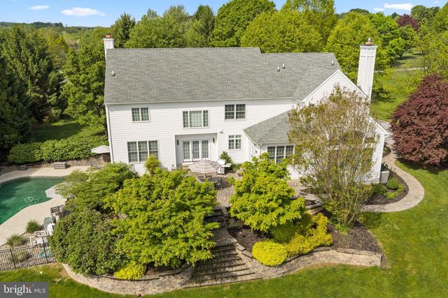 6 SOMERSET LN, Malvern, PA 19355