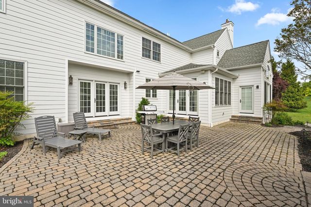 6 SOMERSET LN, Malvern, PA 19355