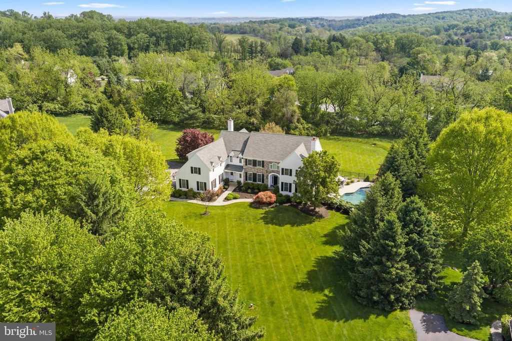 6 SOMERSET LN, Malvern, PA 19355