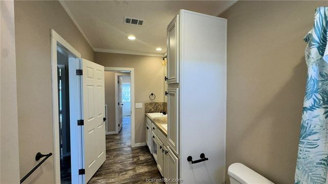 100 Patriots Place, Somerville, TX 77879