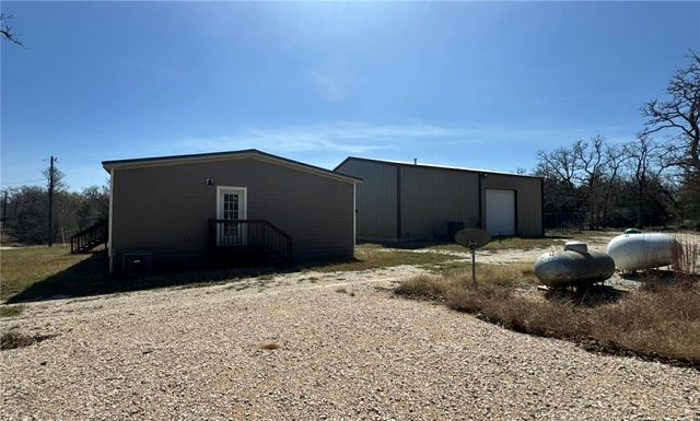 100 Patriots Place, Somerville, TX 77879