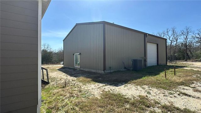 100 Patriots Place, Somerville, TX 77879