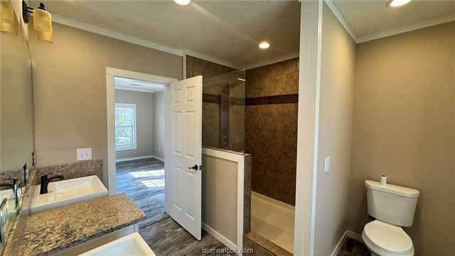 100 Patriots Place, Somerville, TX 77879