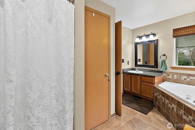 23205 109th Street Ct E, Buckley, WA 98321