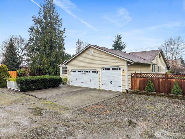 23205 109th Street Ct E, Buckley, WA 98321