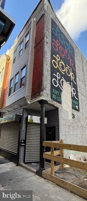 6245 MARKET ST, Philadelphia, PA 19139