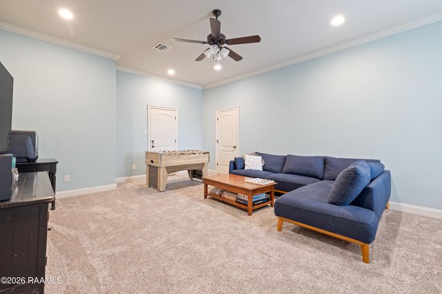 221 Rue De Frejus, Broussard, LA 70518