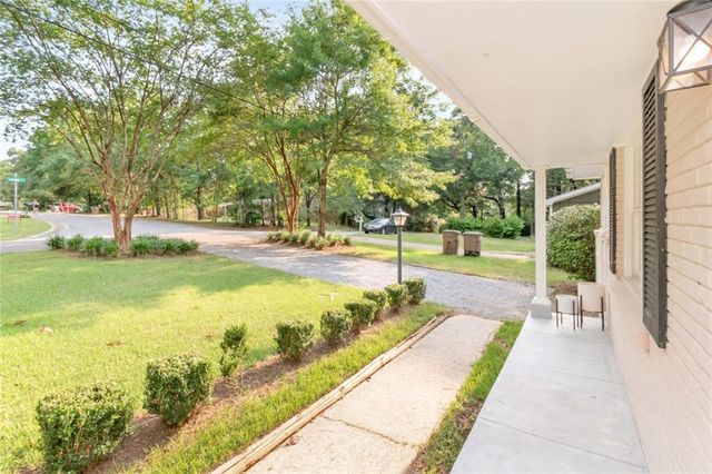 5420 Lusann Drive, Mobile, AL 36608