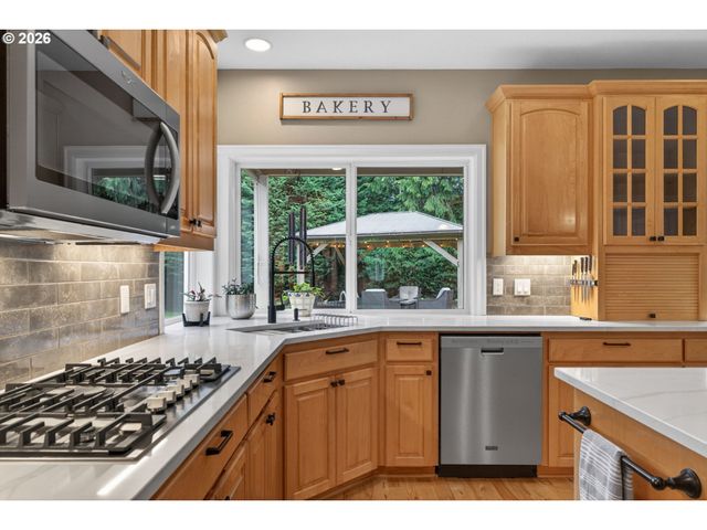 3904 Nw 118TH Way, Vancouver, WA 98685