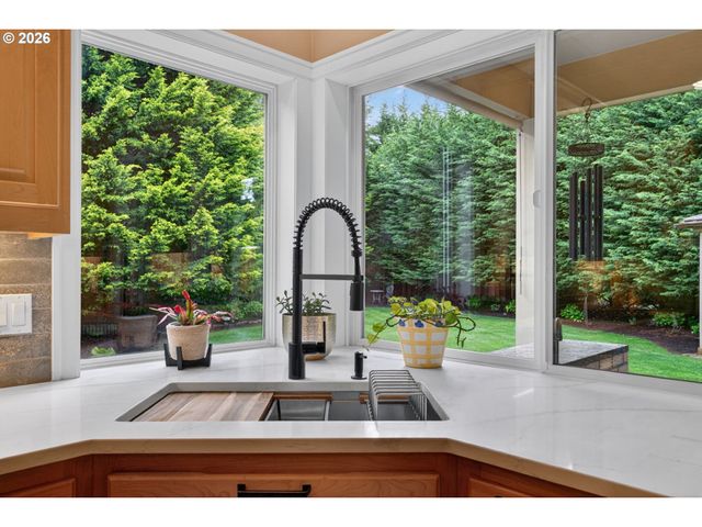 3904 Nw 118TH Way, Vancouver, WA 98685