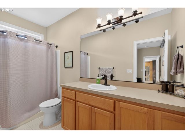 3904 Nw 118TH Way, Vancouver, WA 98685