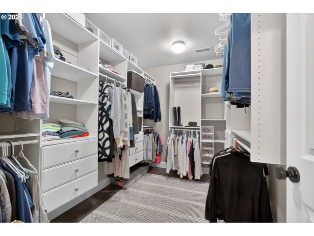 3904 Nw 118TH Way, Vancouver, WA 98685