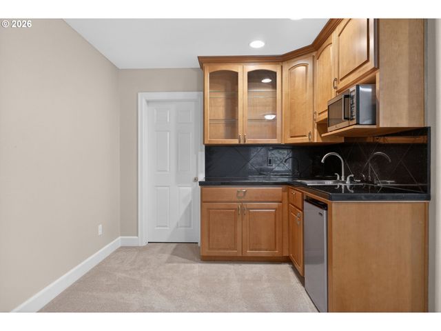 3904 Nw 118TH Way, Vancouver, WA 98685