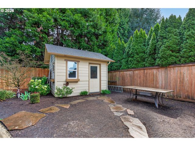 3904 Nw 118TH Way, Vancouver, WA 98685