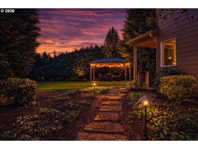 3904 Nw 118TH Way, Vancouver, WA 98685