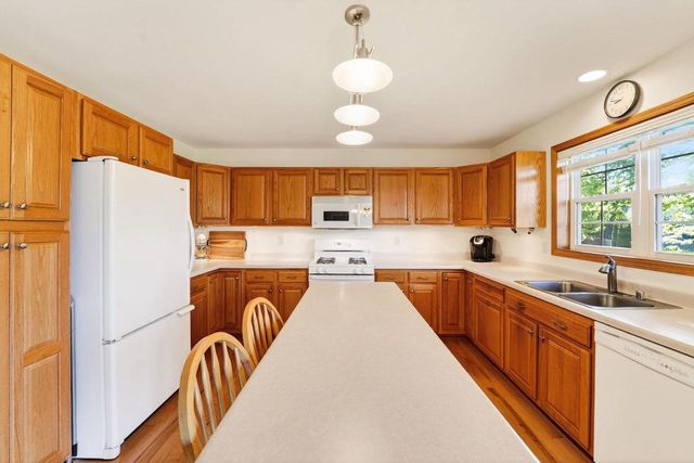 8321 Dolomite Lane, Madison, WI 53719