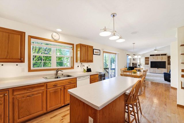 8321 Dolomite Lane, Madison, WI 53719