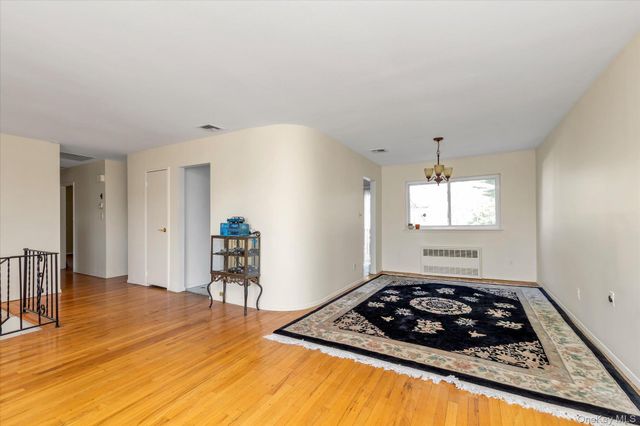 2056 Illona Lane, Merrick, NY 11566