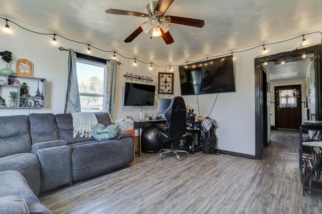 502 Locust Street, Idalou, TX 79329